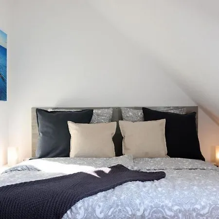 Waterkant Direkt Am Mit Meerblick Und Garten Apartament