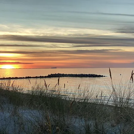 Waterkant Direkt Am Mit Meerblick Und Garten Apartman Kalifornien
